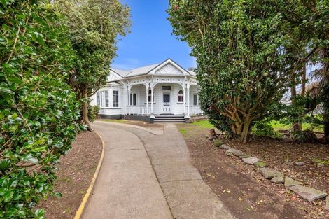 Photo of property in 76 South Road, Manaia, 4612