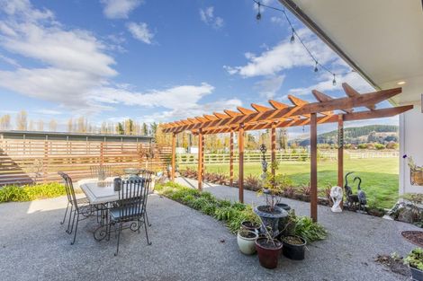 Photo of property in 7b Stock Road, Otane, 4276