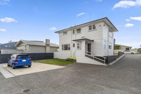 Photo of property in 22 Karewa Parade, Papamoa Beach, Papamoa, 3118