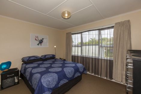 Photo of property in 14 Arawhata Road, Paraparaumu, 5032