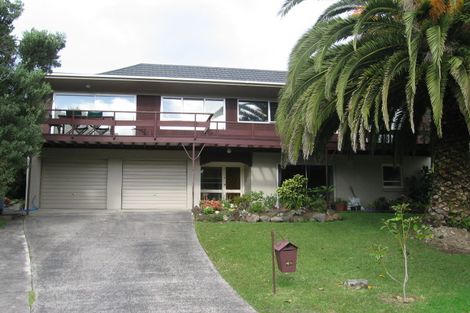 Photo of property in 48 Maxwelton Drive, Mairangi Bay, Auckland, 0630