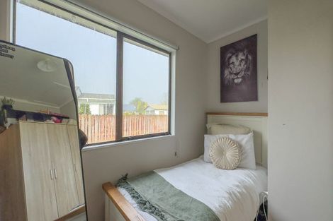 Photo of property in 12 Darlington Street, Ngatea, 3503