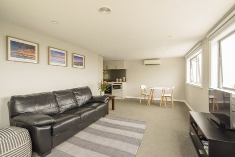 Photo of property in 170 Mount Pleasant Road, Mount Pleasant, Christchurch, 8081