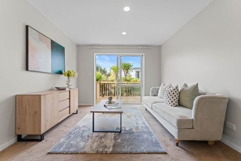 Photo of property in 25 Para Close, Fairview Heights, Auckland, 0632