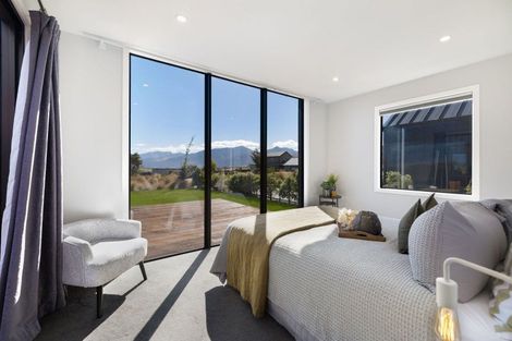 Photo of property in 19 Glenfiddich Road, Jacks Point, Queenstown, 9371