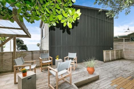 Photo of property in 10 Ocean Parade, Pukerua Bay, 5026