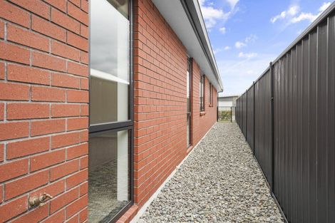 Photo of property in 22 Pioneer Crescent, Omokoroa, 3114