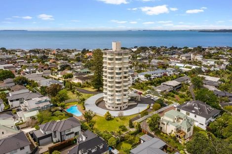 Photo of property in 2/90 Kitchener Road, Milford, Auckland, 0620