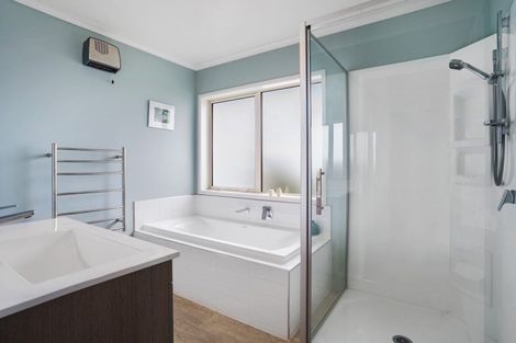 Photo of property in 4/61 Osborne Road, Amberley, 7410