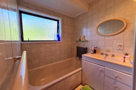 Photo of property in 2a Roys Road, Weymouth, Auckland, 2103