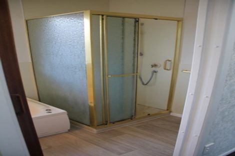 Photo of property in 27 Rosebank Avenue, Avalon, Lower Hutt, 5011