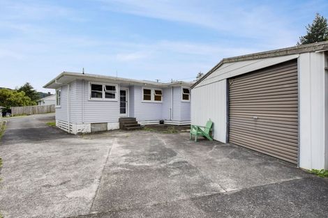 Photo of property in 15 Parenga Street, Wainuiomata, Lower Hutt, 5014
