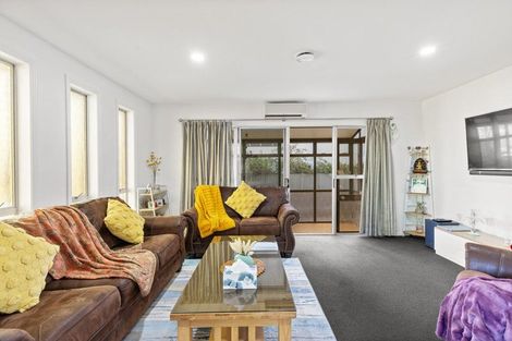 Photo of property in 1/24 Northfield Road, Casebrook, Christchurch, 8051