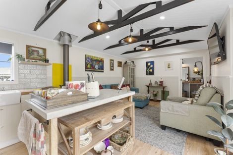 Photo of property in 24 Tararua Street, Pahiatua, 4910