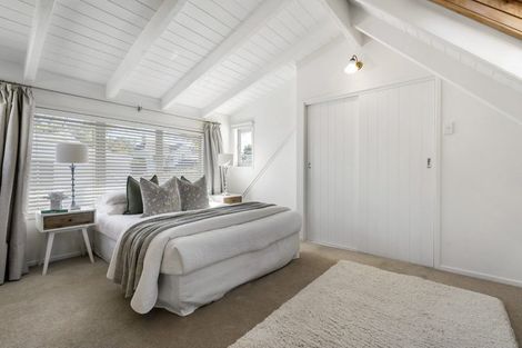 Photo of property in 27 Hastings Parade, Devonport, Auckland, 0624