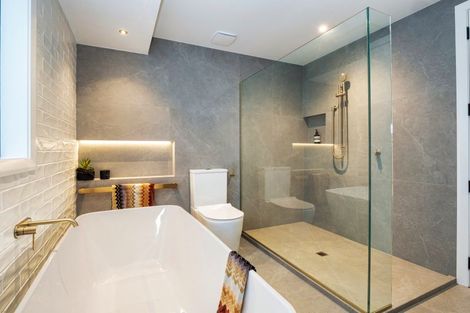 Photo of property in 165b Oceanbeach Road, Mount Maunganui, 3116