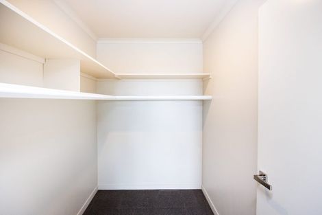 Photo of property in 8 Gibraltar Way, Fitzherbert, Palmerston North, 4410