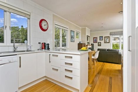 Photo of property in 1a Corrella Road, Belmont, Auckland, 0622