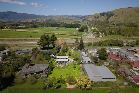 Photo of property in 899 State Highway 1, Te Horo, Otaki, 5581
