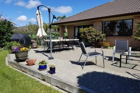 Photo of property in 14 Craigavon Drive, East Tamaki, Auckland, 2013