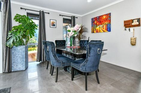 Photo of property in 135 Hillpark Drive, Pokeno, 2402