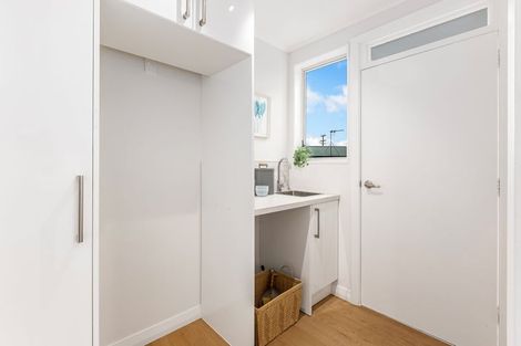 Photo of property in 4 Taupiri Crescent, Titahi Bay, Porirua, 5022