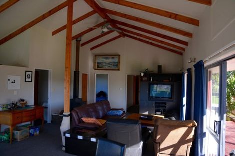 Photo of property in 68 Waverley Street, Karamea, 7893