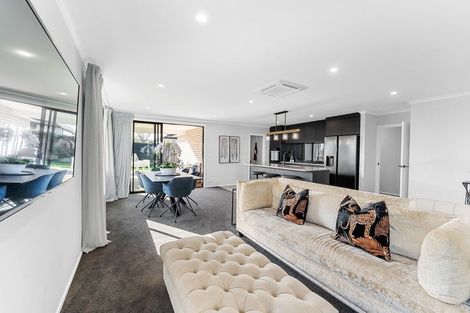 Photo of property in 52 Terry Came Drive, Cambridge, 3434