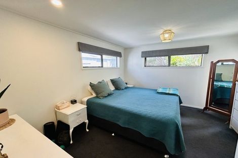 Photo of property in 185 Tutere Street, Waikanae Beach, Waikanae, 5036