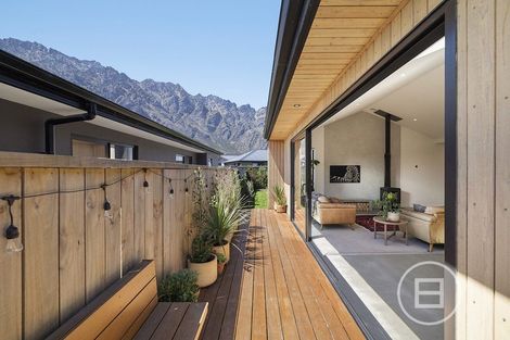 Photo of property in 61 Drysdale Road, Jacks Point, 9371