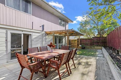 Photo of property in 56 Kohekohe Street, New Lynn, Auckland, 0600