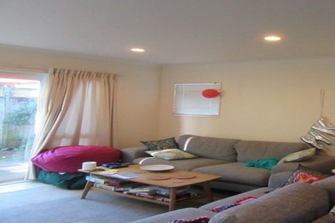 Photo of property in Heritage Estate, 4/11 Harrison Road, Mount Wellington, Auckland, 1060