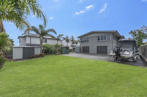 Photo of property in 14 Gulf Crest, Bucklands Beach, Auckland, 2012