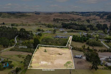 Photo of property in 388 Duck Creek Road, Stillwater, Silverdale, 0993