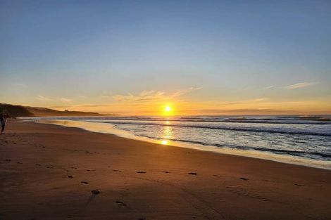 Photo of property in 236 Koru Road, Omata, New Plymouth, 4374