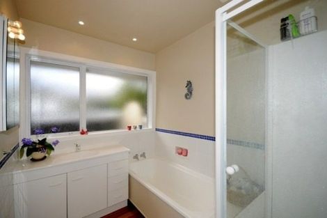 Photo of property in 30 Raxworthy Street, Ilam, Christchurch, 8041