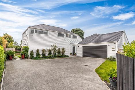 Photo of property in 2/54 Norwood Road, Bayswater, Auckland, 0622