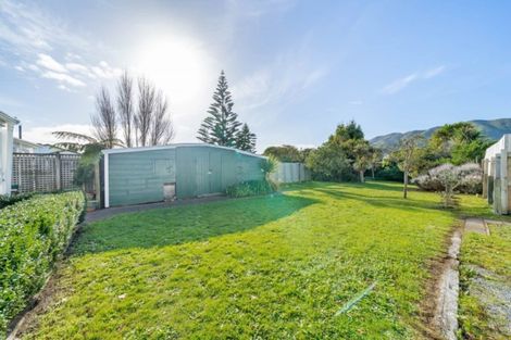 Photo of property in 8 Pitt Street, Moera, Lower Hutt, 5010