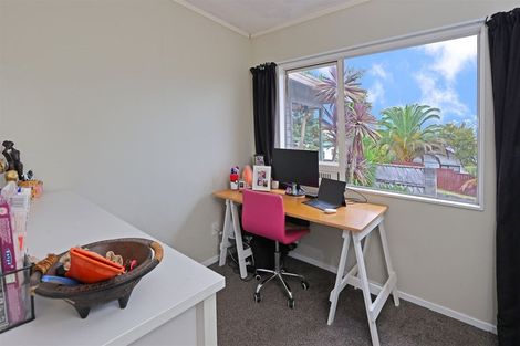 Photo of property in 62 Vintage Drive, Henderson, Auckland, 0612