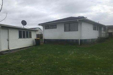 Photo of property in 13 Kern Place, Manurewa, Auckland, 2102