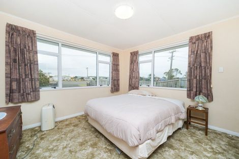 Photo of property in 73 Seabury Avenue, Foxton Beach, Foxton, 4815