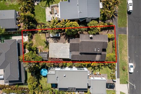 Photo of property in 9 Merani Street, Narrow Neck, Auckland, 0622