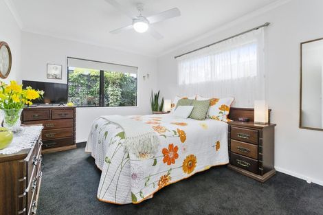 Photo of property in 60 View Ridge Drive, Ranui, Auckland, 0612