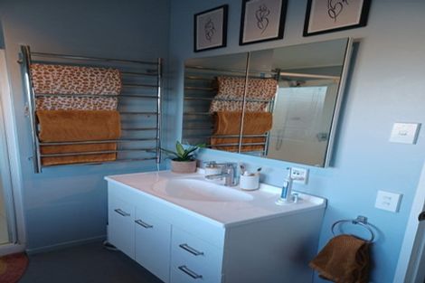 Photo of property in 9/199 Grant Road, Thorndon, Wellington, 6011