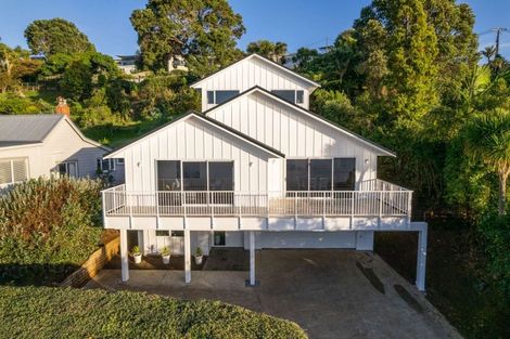 Photo of property in 124 Beach Road, Onerahi, Whangarei, 0110