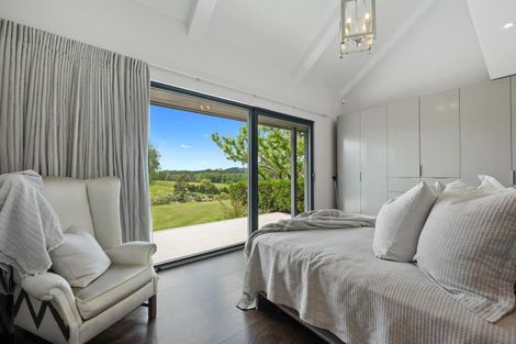 Photo of property in 62 Foster Road, Kumeu, 0891