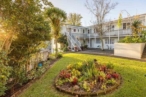 Photo of property in 8/5 Edgars Road, Westmere, Auckland, 1022
