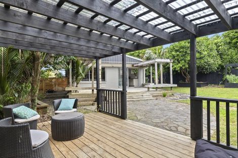 Photo of property in 25 Garden Terrace, Pukekohe, 2120
