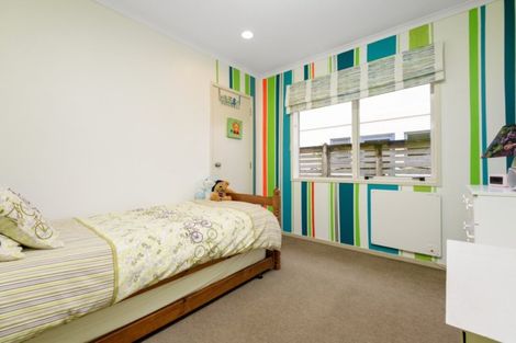 Photo of property in 2/100 Millers Road, Brookfield, Tauranga, 3110