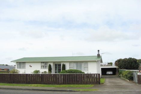 Photo of property in 9 Rimu Street, Inglewood, 4330